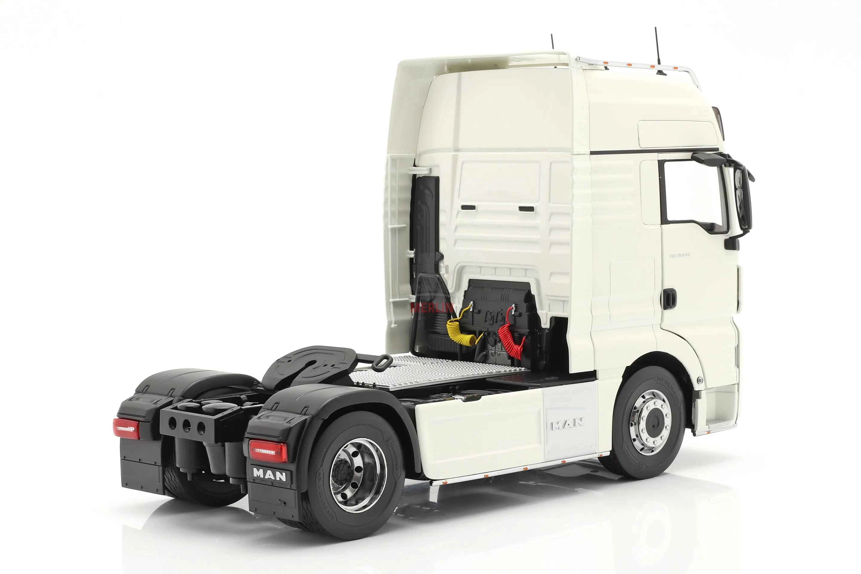 1/18 MAN TGX XXL 2018 - Beyaz Renk