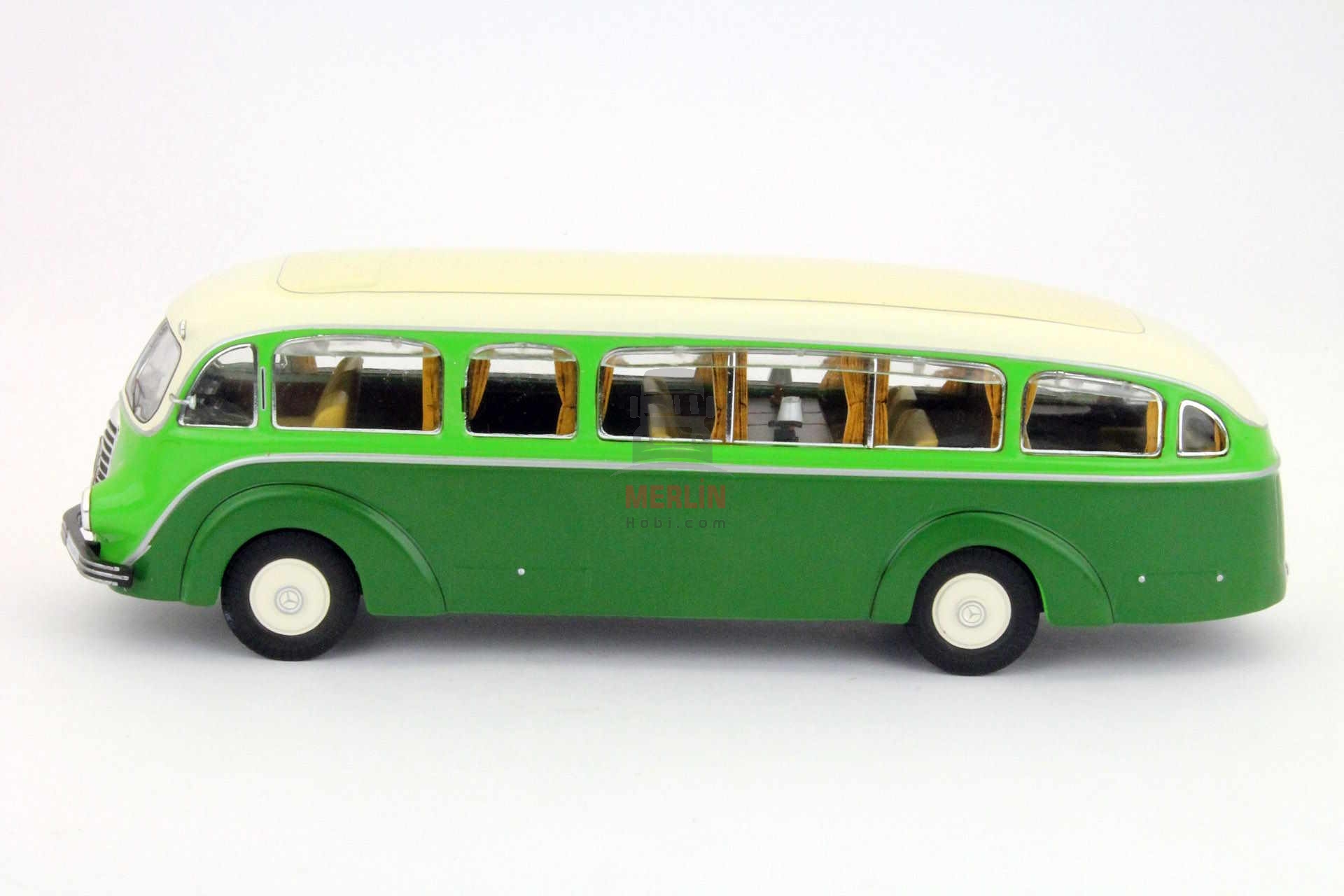 1/43 Ölçek -ikinci el - Mercedes benz LO 3500 vert beige 