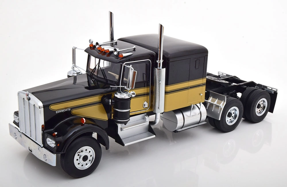 1/18 Kenworth W900 schwarz/gold 1:18 Road Kings