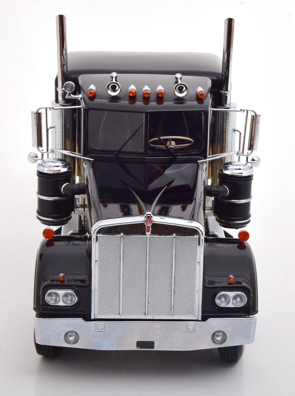 1/18 Kenworth W900 schwarz/gold 1:18 Road Kings