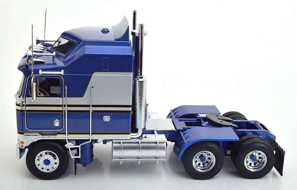 1/18 Kenworth K100 Aerodyne Truck year 1976 blaumetallic/silber 1:18 Road Kings