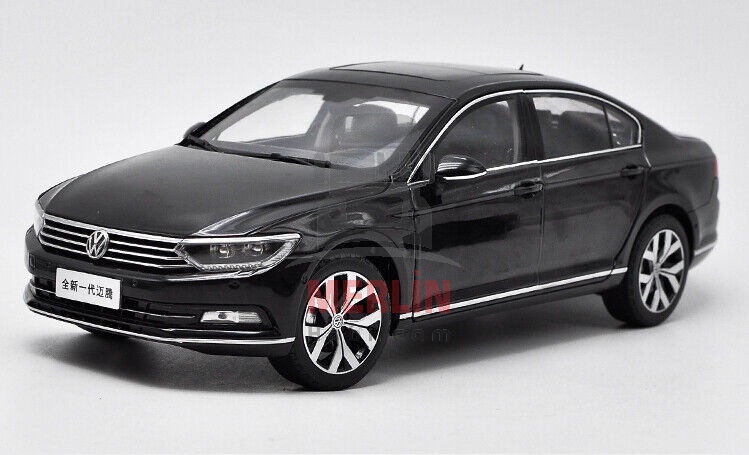 1/18  VW Passat B8 - Siyah Renk