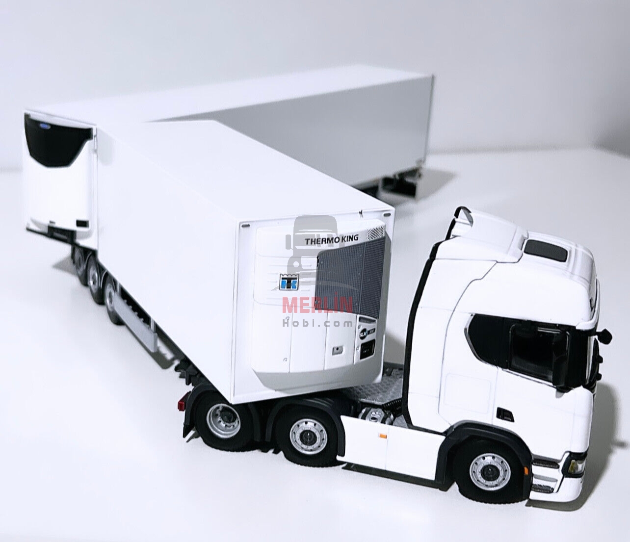 1/50 Scania NEXTGEN R730 6X2  + LZV Dolly + Frigo Soğutuculu Trailer