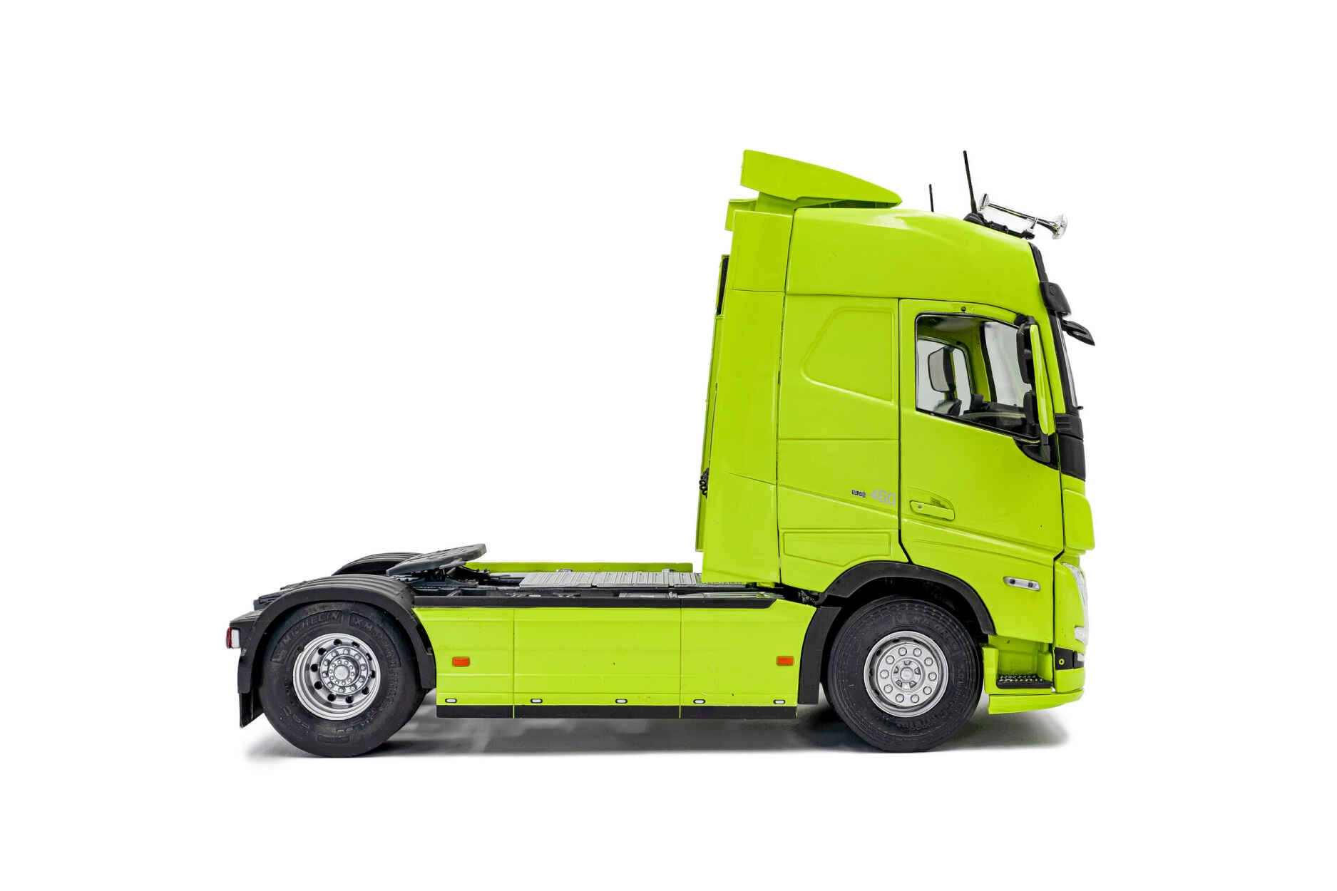 1/24  Volvo Trucks FH5 XL E6 - 460 - Neon Yeşil - 2026