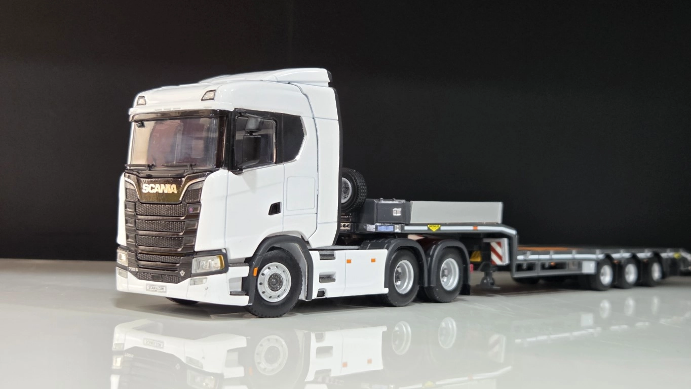 1/50 - Scania Nextgen 6x4  + 3 Aks Lowbed Dorse