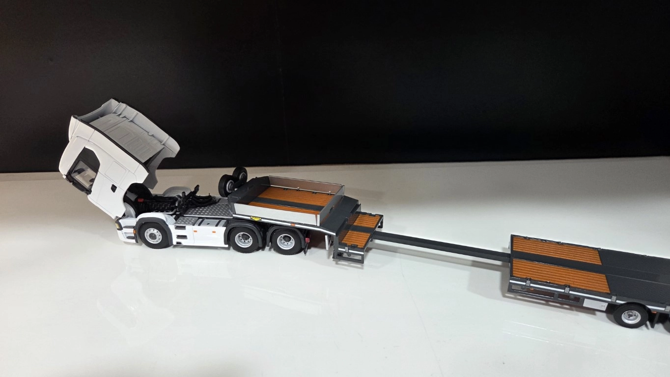 1/50 - Scania Nextgen 6x4  + 3 Aks Lowbed Dorse