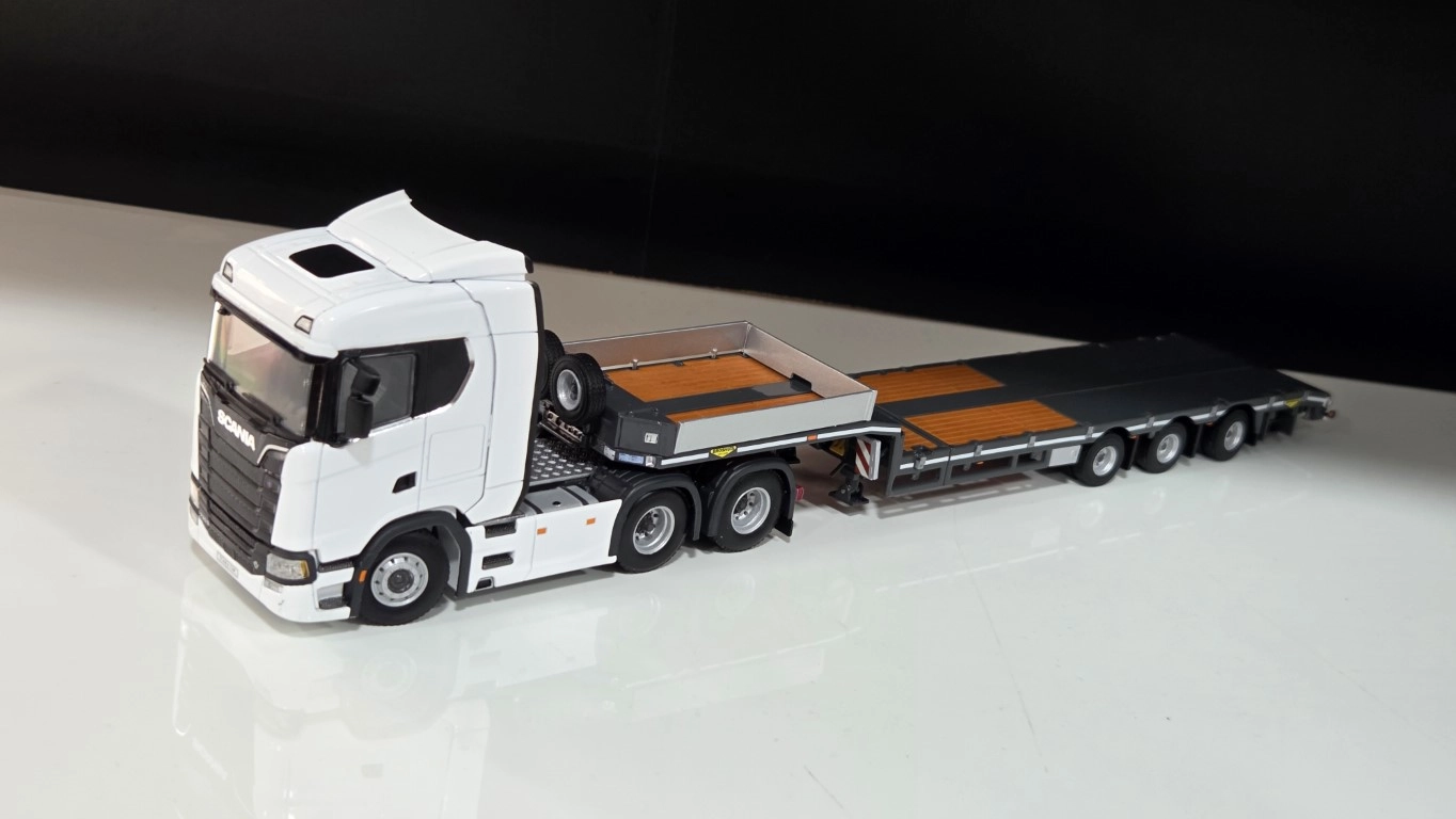 1/50 - Scania Nextgen 6x4  + 3 Aks Lowbed Dorse
