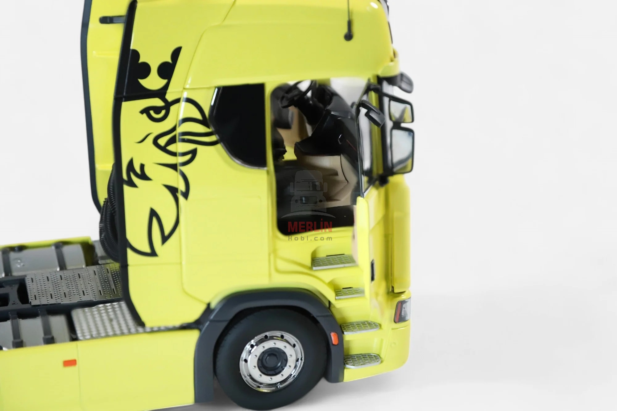 1/18 Scania V8 730S 4x2 Sarı Renk & Lohr car transporter