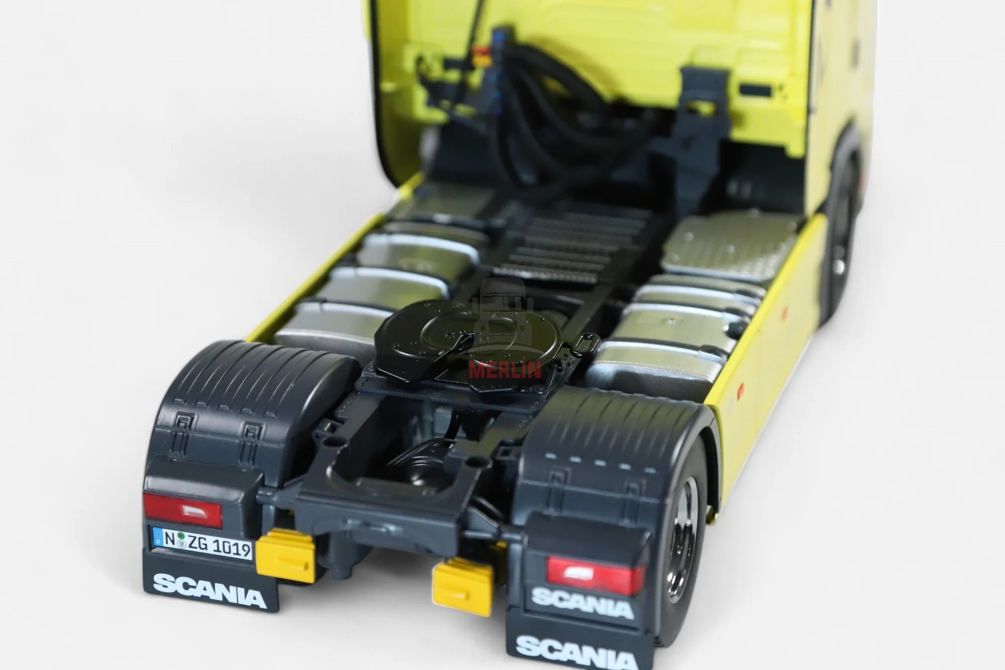 1/18 Scania V8 730S 4x2 Sarı Renk & Lohr car transporter