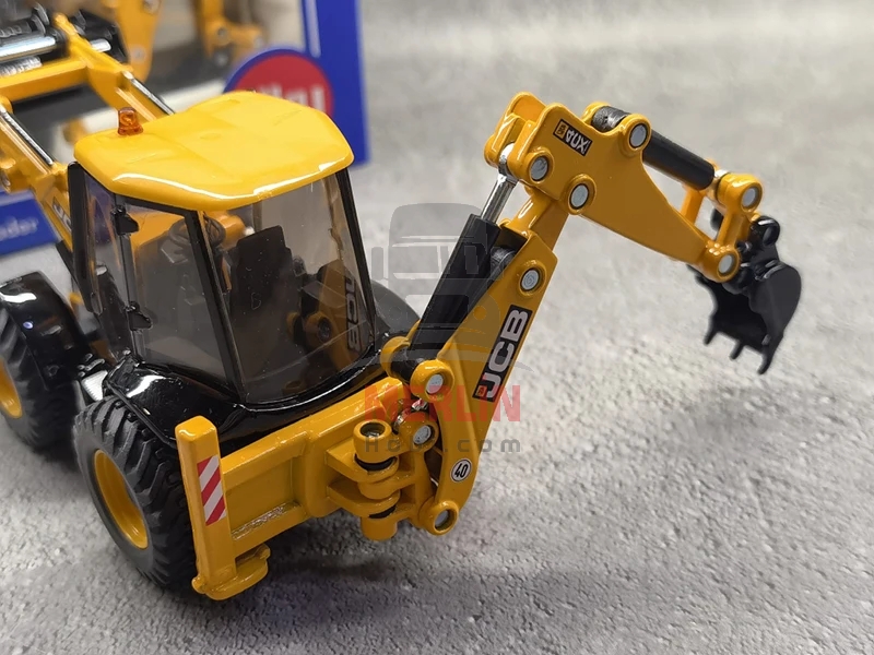 1/50 JCB 4CX Bekoloder