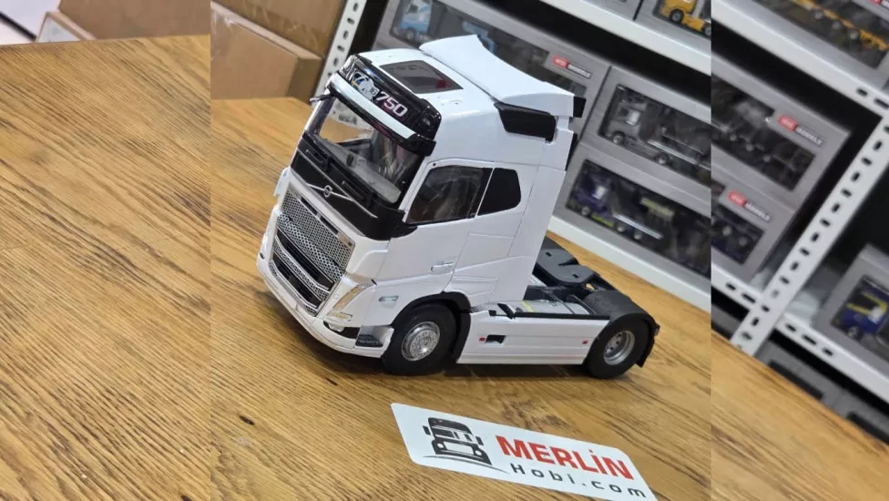 1/24  Volvo Trucks FH5 XL 750 2025 - Beyaz 