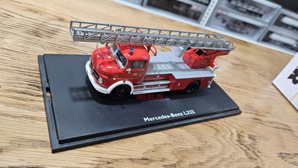 1/43 Mercedes Benz L322 DL22 İtfaiye Aracı Schuco