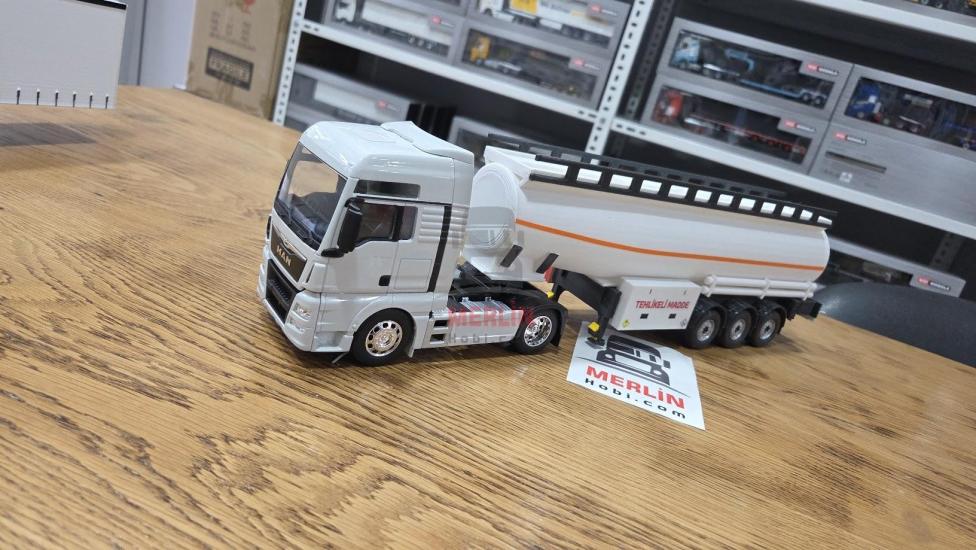 1/32 - Man TGX 4x2 ve Tanker Dorse Özel imalat