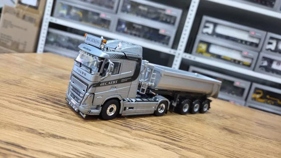 1/50 - VOLVO FH5 SLEEPER CAB 4X2 + 3 Aks Damper Dorse Gri