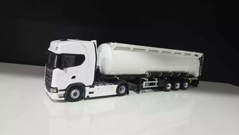 Scania NG Highline 4X2 + Tanker Dorseli Tır Çekici