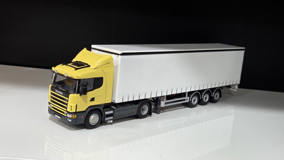 1/50 - SCANIA 4  144L  530 4X2+ Tenteli  Trailer - SARI