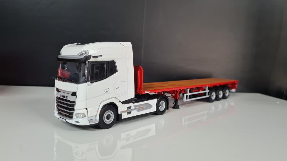 Daf XG+ 4x2  + FLATBED TRAILER - 3 AXLE Tır Çekici