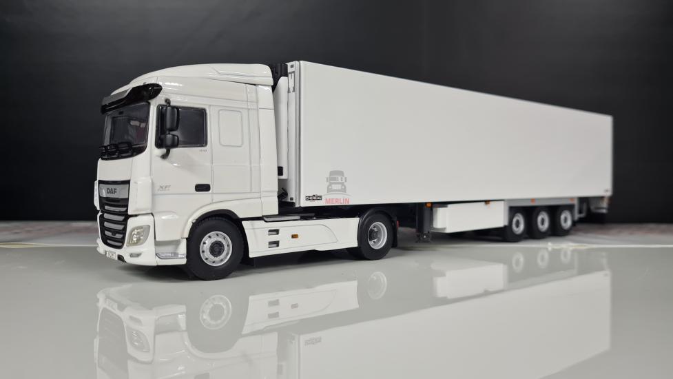 1/50 Daf XF 106 4x2 Beyaz + Frigo Soğutuculu Trailer