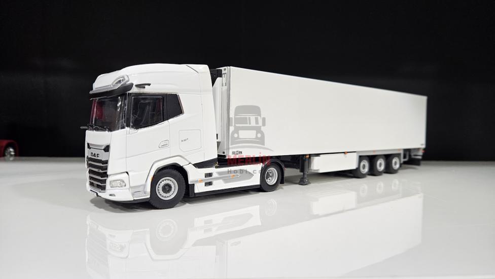 1/50 Daf XG+ 4X2 + Frigo Trailer