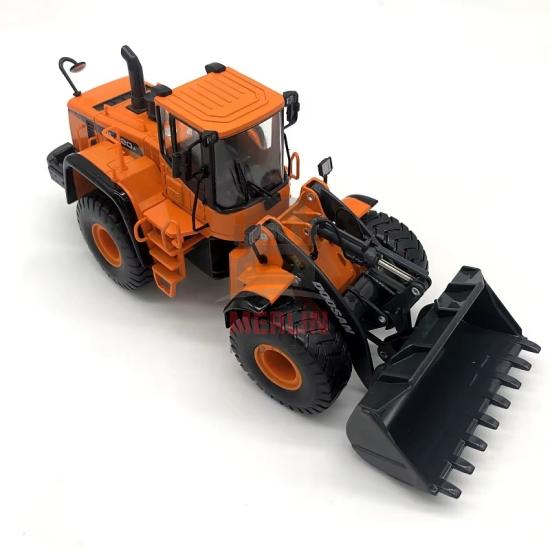 1/40 Doosan DL420A Lastikli Yükleyici