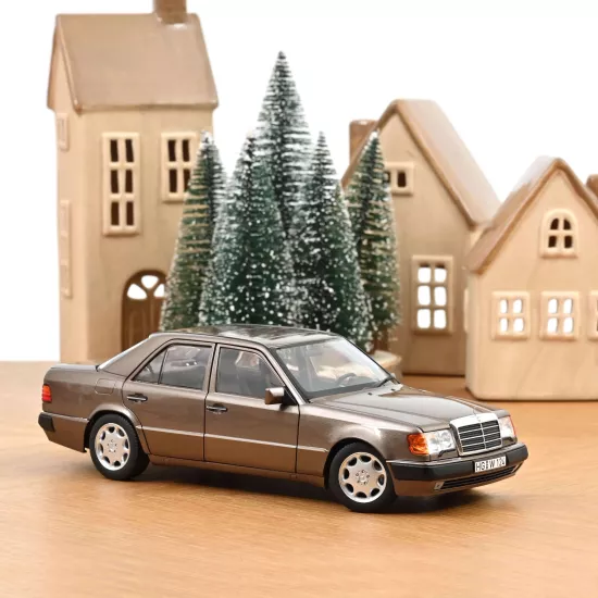 1/18 Norev Mercedes-Benz 500 E 1990 Impala metallic