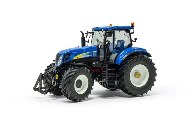 1/32 New Holland T7070  Traktör