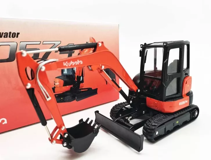 1/24 Kubota KX057-4 Eskavatör