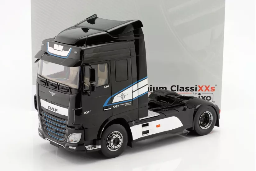1/18  DAF XF Space Cab / Siyah (Black)