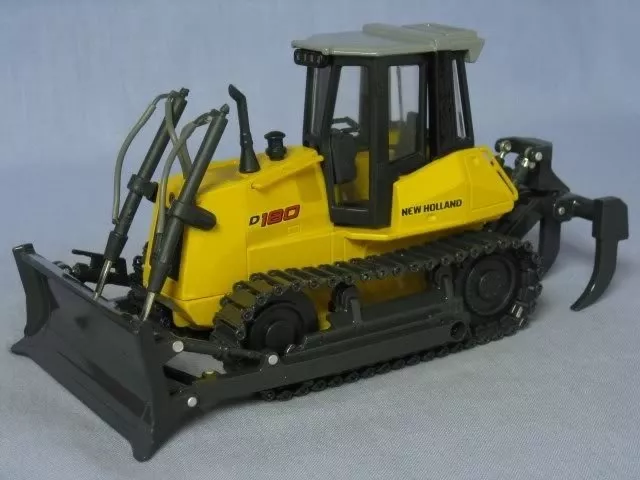 1/32 New Holland Crawler Dozer D180