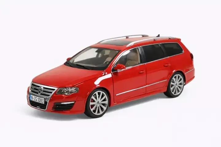 1/18 Volkswagen Passat R36 (Kasırga Kırmızı / Tornado Red)