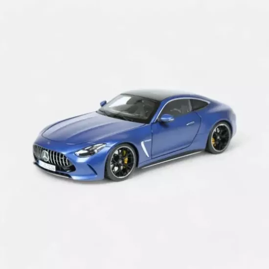 1/18 Mercedes-Benz AMG GT 63 4Matic+ C192 opalite white magno