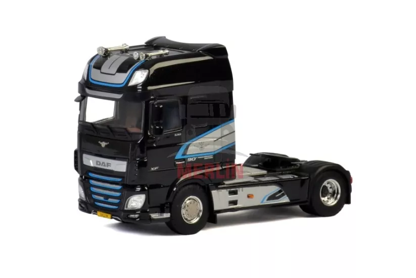 1/50 DAF XF SUPER SPACE CAB MY2017 4X2