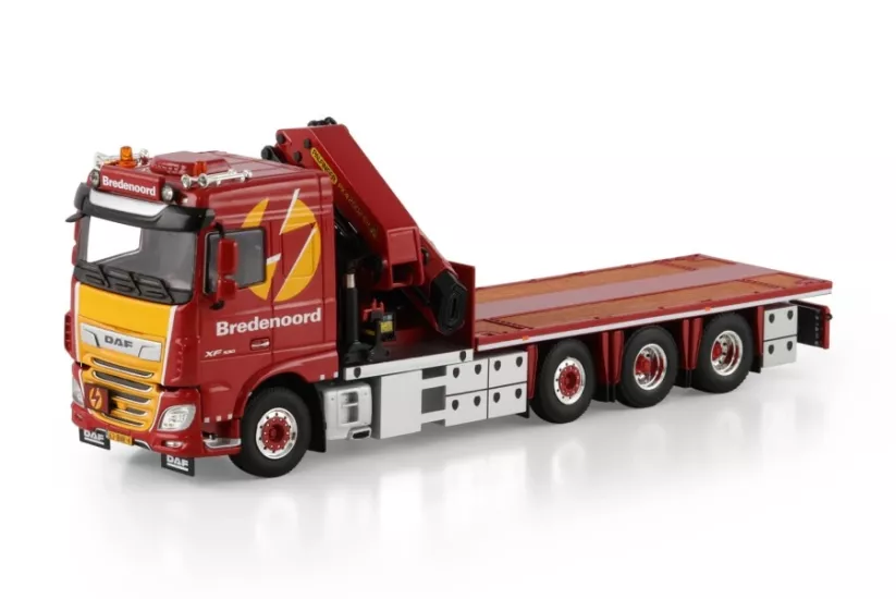 1/50 Bredenoord; DAF XF SPACE CAB MY2017 8X2 TRIDEM WITH PALFINGER PK 65002 SH