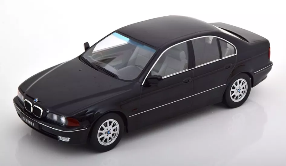 KK SCALE 1:18 BMW 528i E39 Limousine 1995 schwarz