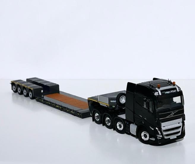 1/50 Volvo FH5 XL 750  8x4 + Low Loader 4 Axle