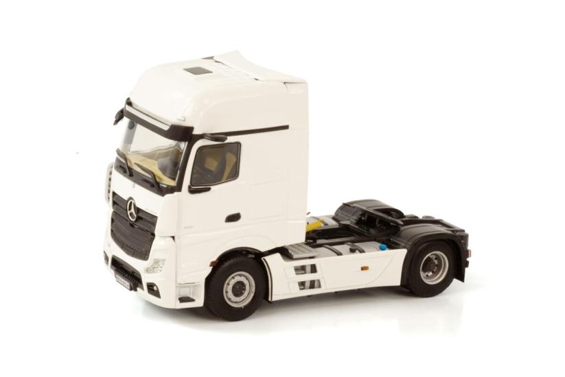 1/50 -Mercedes ACTROS MP5 GIGA SPACE 4X2