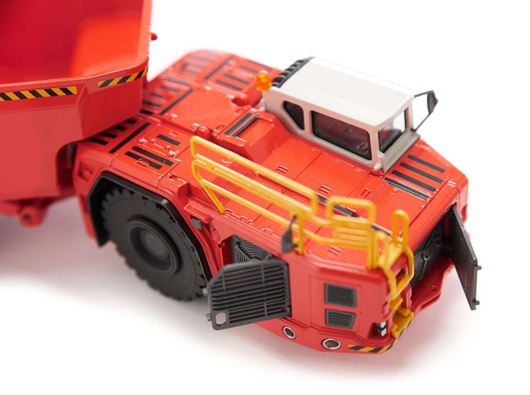 Sandvik TH663 Underground dumper