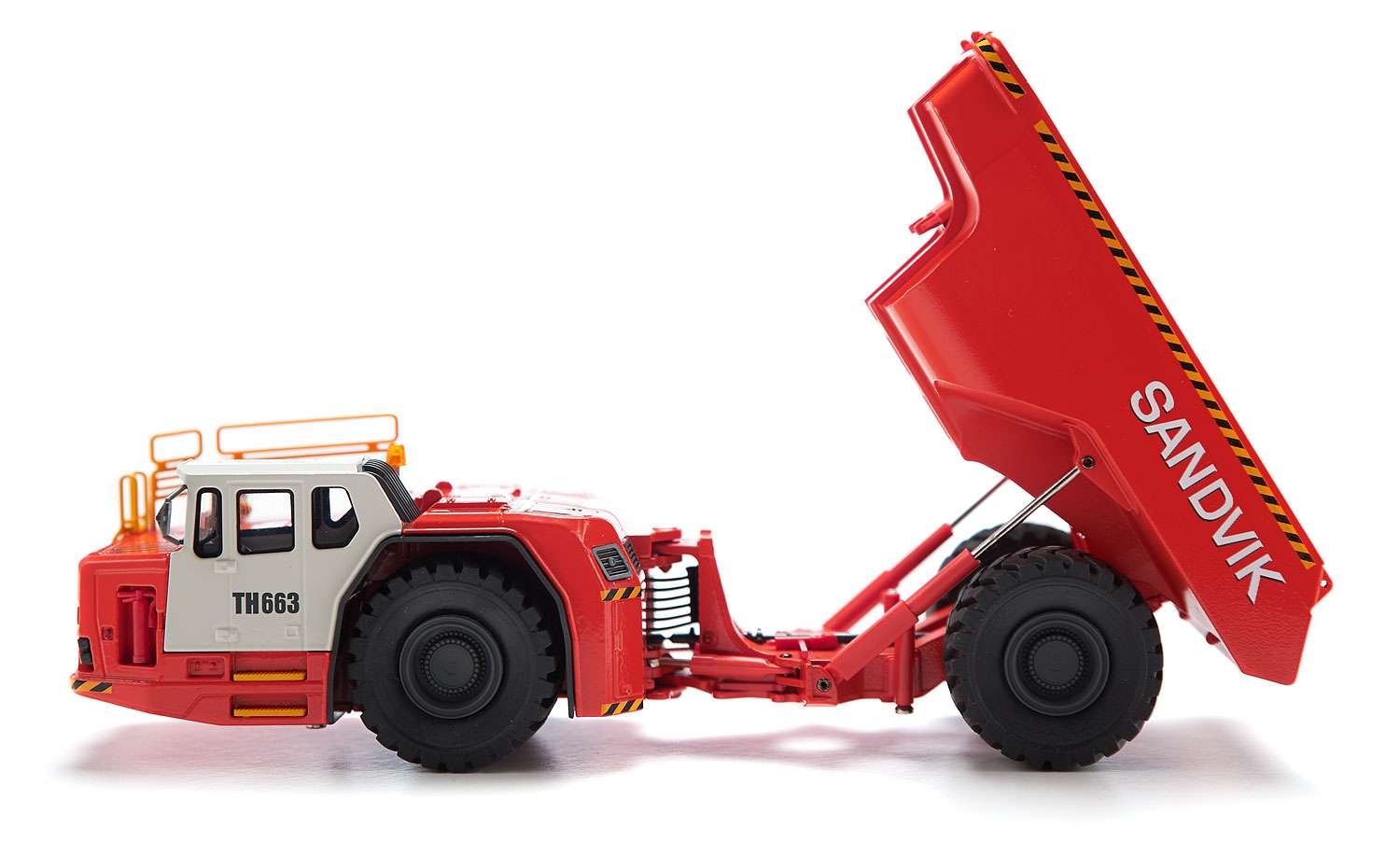 Sandvik TH663 Underground dumper
