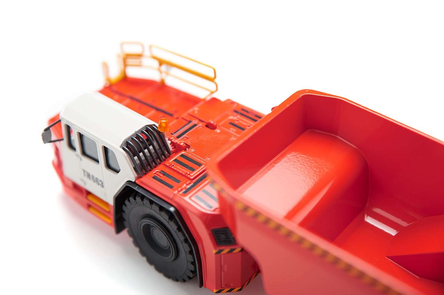 Sandvik TH663 Underground dumper