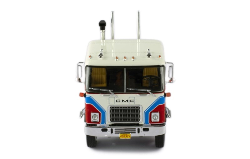 1/43 Ölçek -GMC Astro 95 1970 BEYAZ