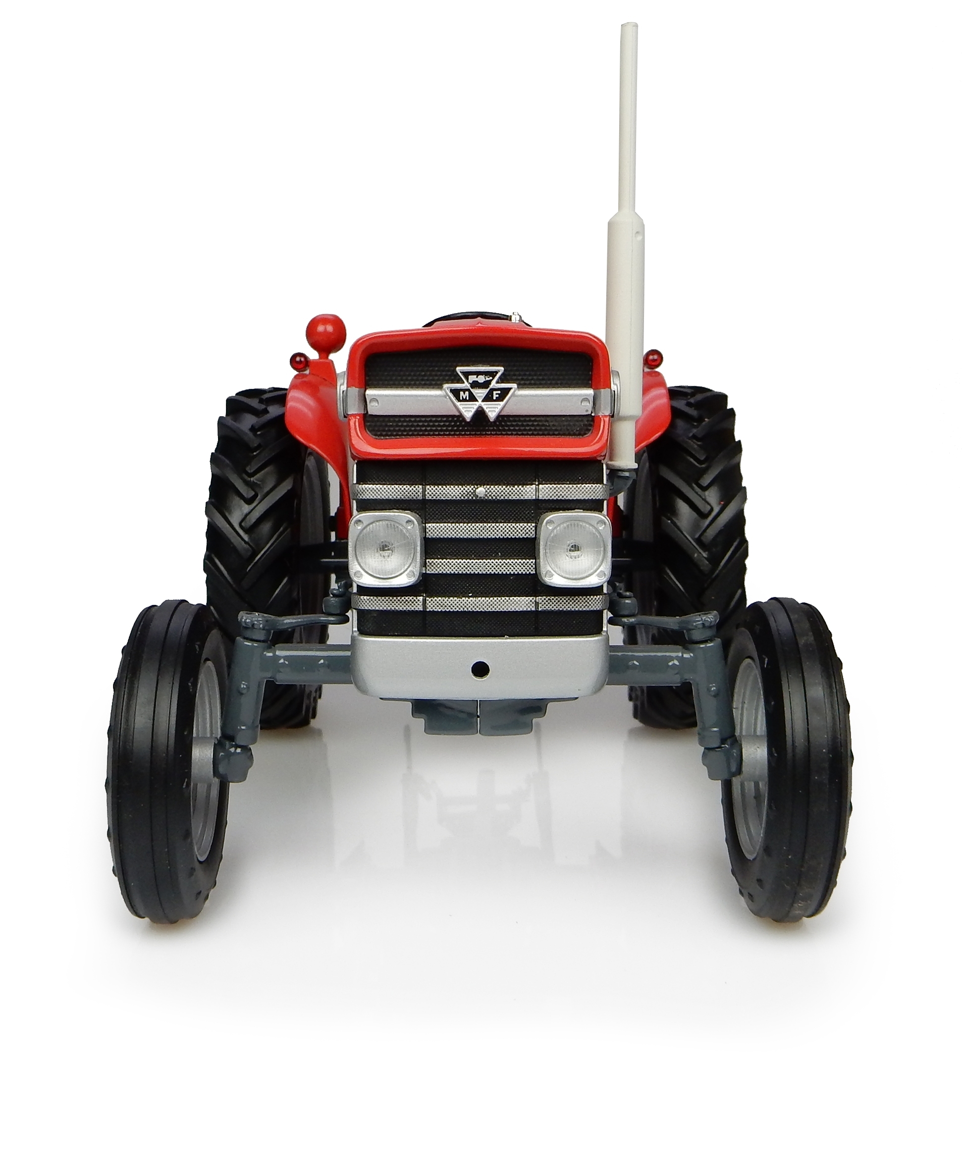 1/16 ölçekli - Massey Ferguson  MF135 - Traktör