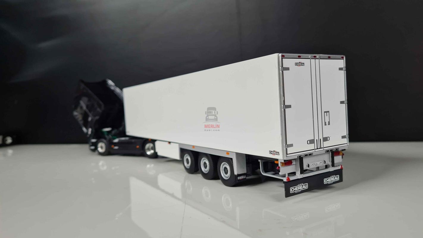 1/50 Volvo FH5 Globerotter 4x2 750hp - Black+ Frigo  Trailer