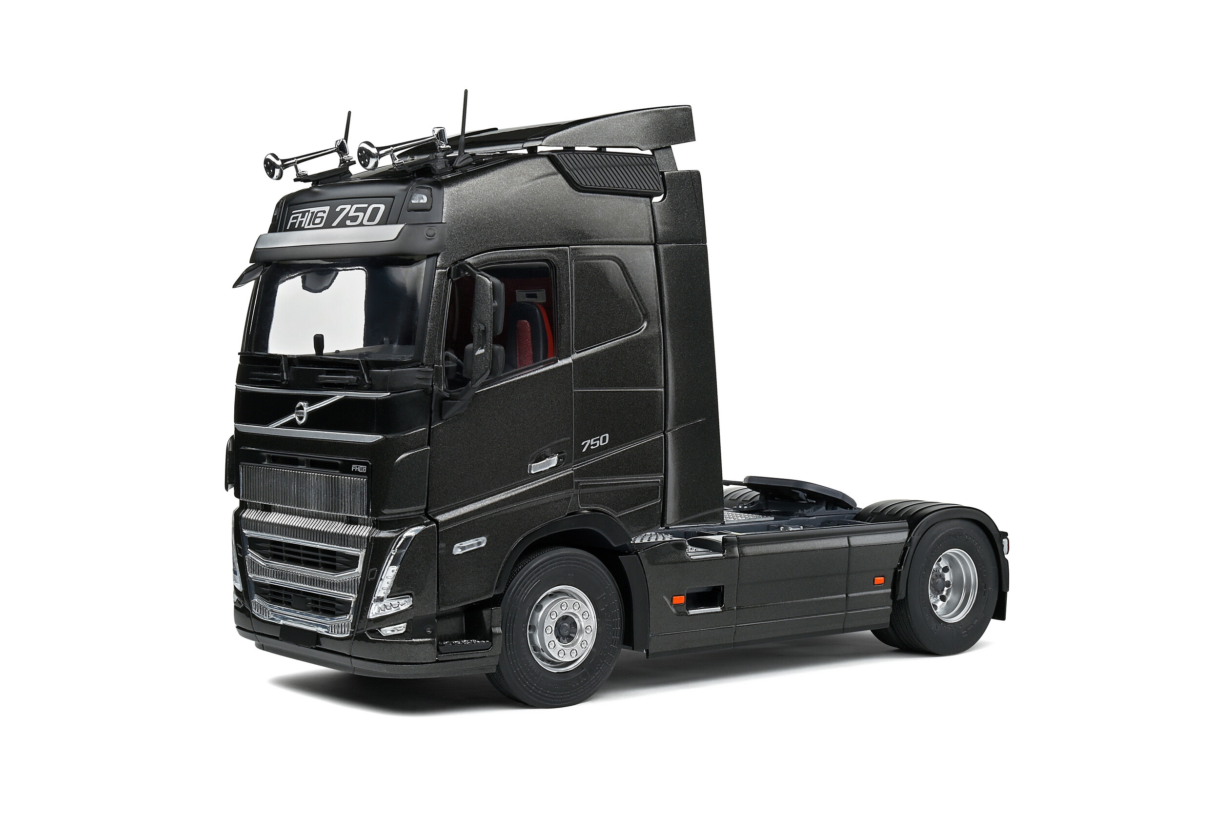 1/24 Volvo FH16 XL 750 – BLACK METALLIC  Tır Çekici