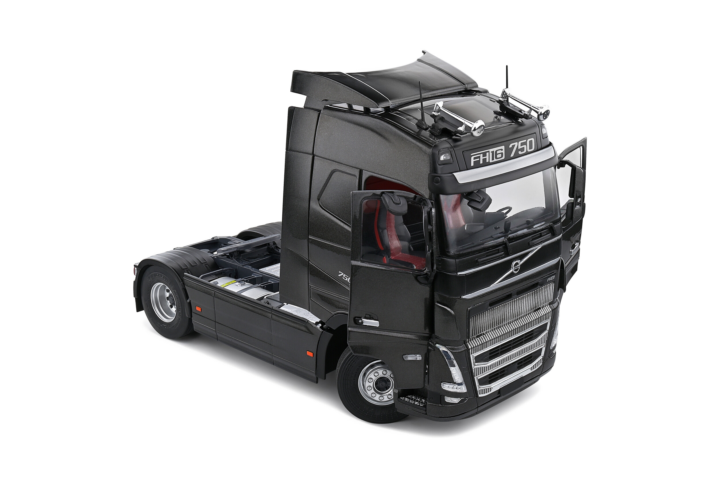 1/24 Volvo FH16 XL 750 – BLACK METALLIC  Tır Çekici