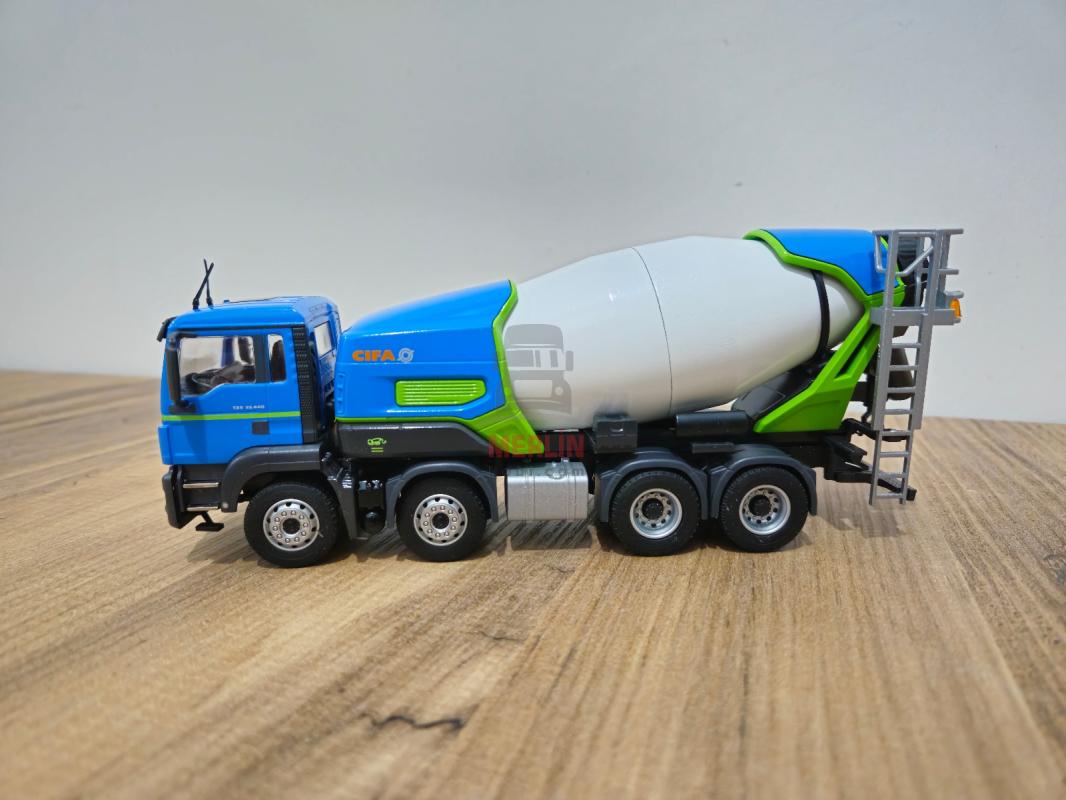 Modellino Autocarro Nzg Benz Acros 8x4 Con Betoniera In Scala 1:50, Marca Floz