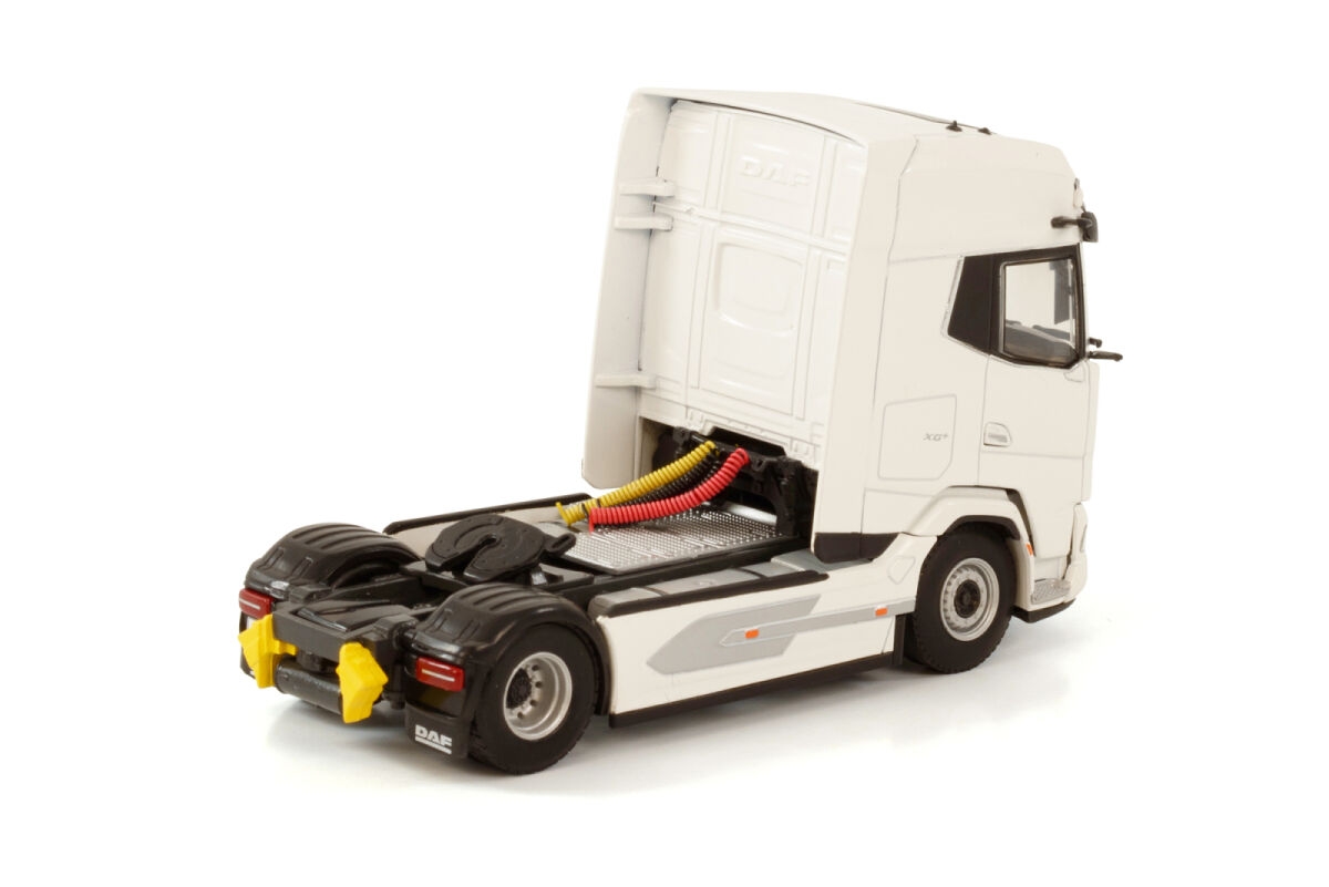 1/50 Daf XG+ 4X2 Tır Çekici