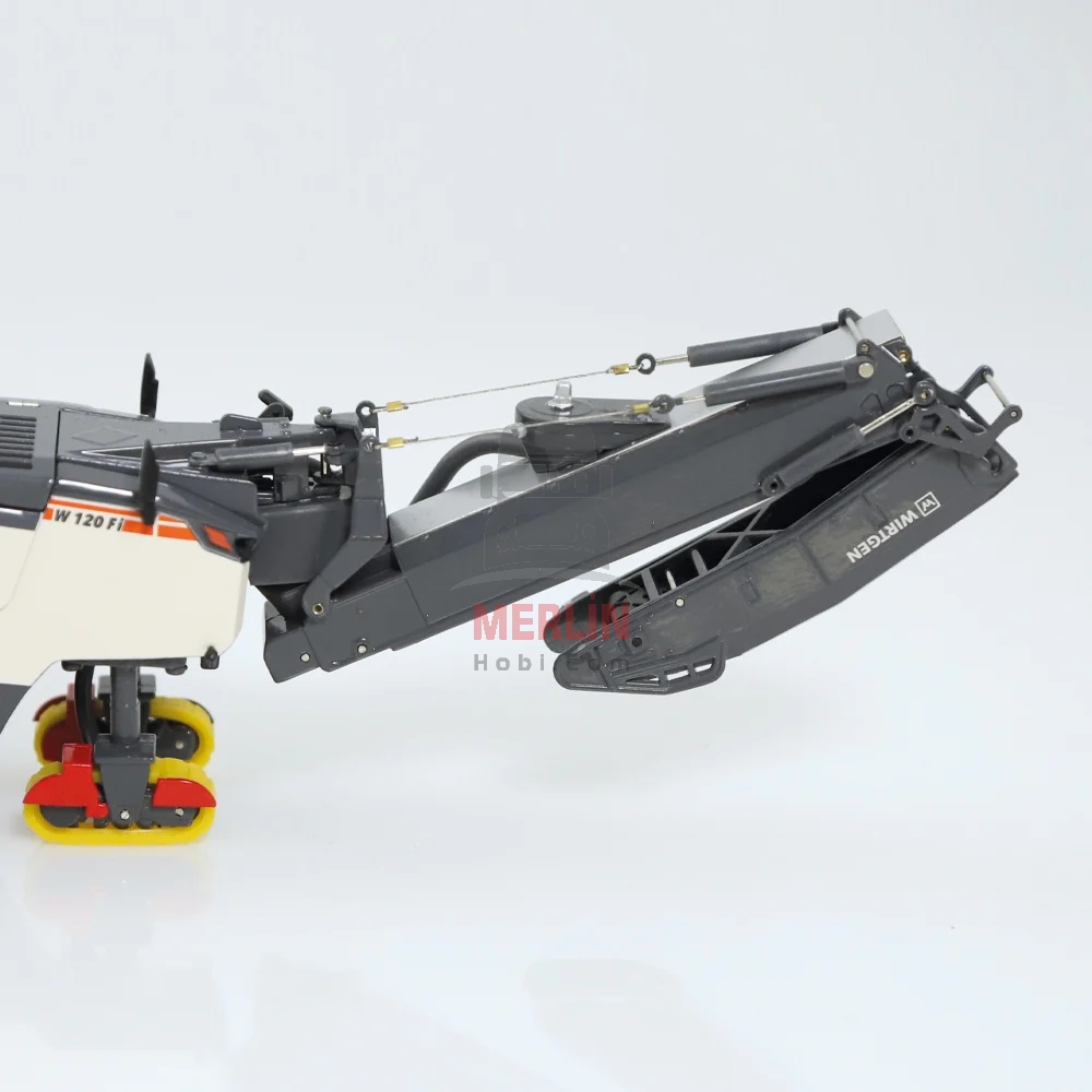 1/50 Wirtgen W120 Fi soğuk freze makinesi