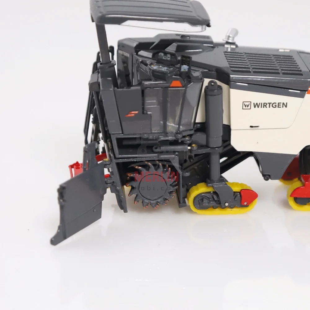1/50 Wirtgen W120 Fi soğuk freze makinesi